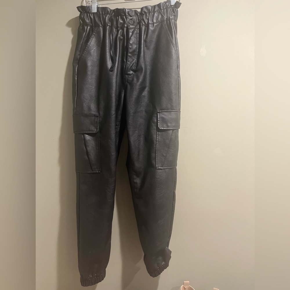 Rona ultra high rise jogger- leather